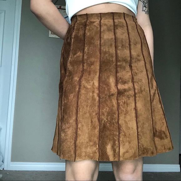 Vintage 80s suede skirt - Picture 1 of 4